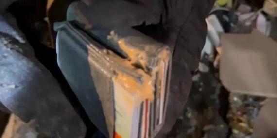 Çöp kamyonu kayıp cüzdan için durduruldu, para sahibine ulaştırıldı