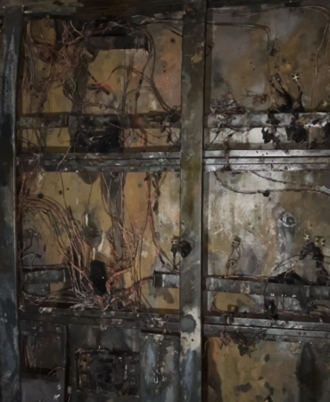 Zeytinburnu’nda korkutan yangın: 4 kişi hastaneye kaldırıldı