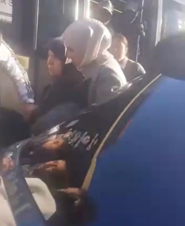 Küçükçekmece’de minibüsten yaşlı kadın düştü