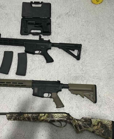 İstanbul merkezli DEAŞ operasyonunda kılıç, pala, kasatura ele geçirildi