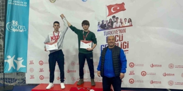 İhlas Koleji Güreş Takımı, İstanbul Şampiyonası’nda çifte başarıya imza attı