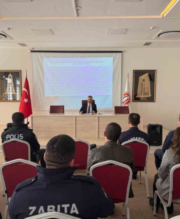 Eceabat’ta bağımlılıkla mücadele için bir araya gelindi