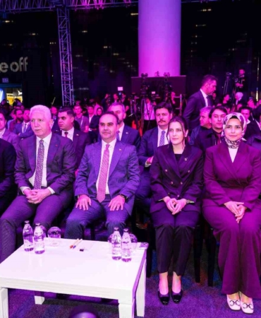 Bakan Kacır: "Yılda 20 milyar dolar Ar-Ge harcaması yapılan bir ülkeyiz"