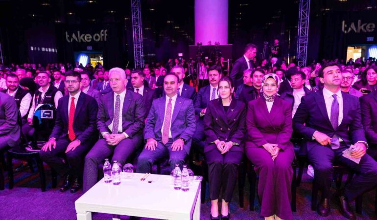 Bakan Kacır: "Yılda 20 milyar dolar Ar-Ge harcaması yapılan bir ülkeyiz"