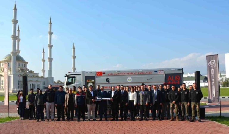 Orman yangınlarıyla mücadelede yerli güç: Yeni nesil itfaiye arazözü "Koca Yusuf" teslim edildi