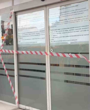 Beyoğlu’nda özel hastaneye ateş açıldı