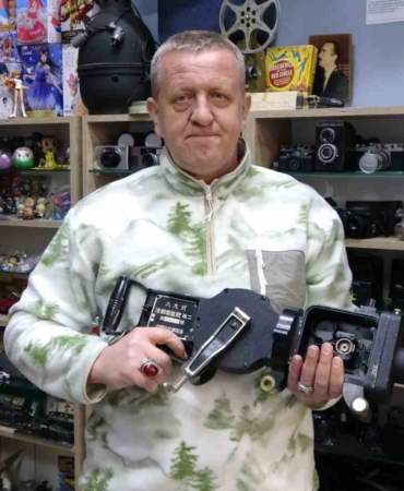 Sesi makineli tüfek, kendisi fotoğraf makinesi