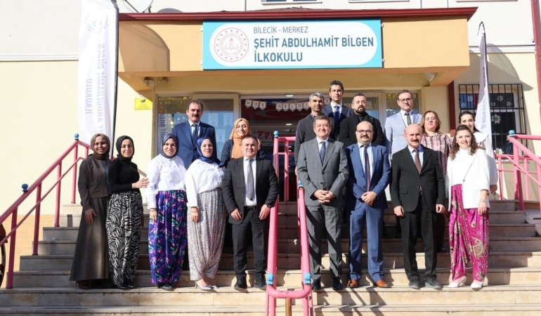 Bilecik’te öğrencilerin hazırladığı stantlar ilgi gördü