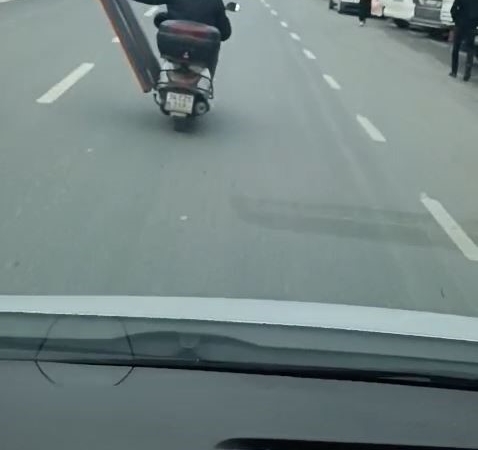 Esenyurt’ta akan trafikte hayrete görüntü