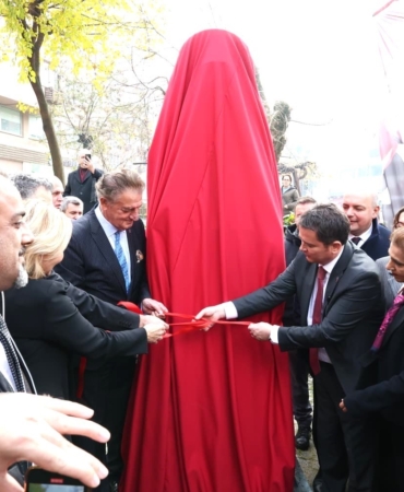 Osmangazi’de Şehit Kubilay Anıtı açıldı