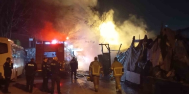 Osmangazi’de gece saatlerinde yangın paniği: 1 yaralı