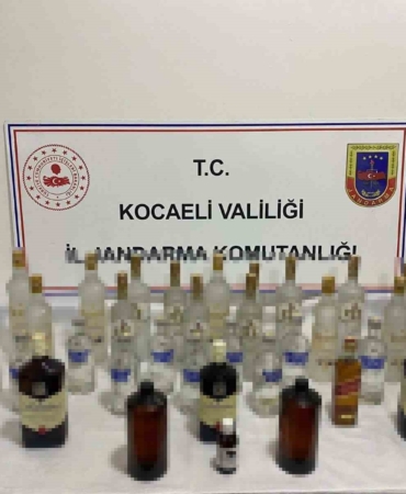 Yılbaşı öncesi kaçakçılara darbe: Milyonluk sahte alkol ve ürün ele geçirildi