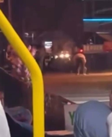 İki grup tekme tokat kavga etti, o anlar kameraya yansıdı