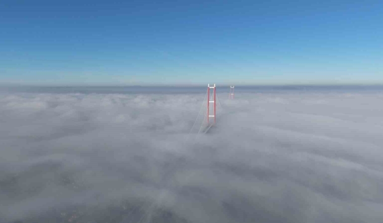 Sis içinde kalan 1915 Çanakkale Köprüsü’nde görsel şölen