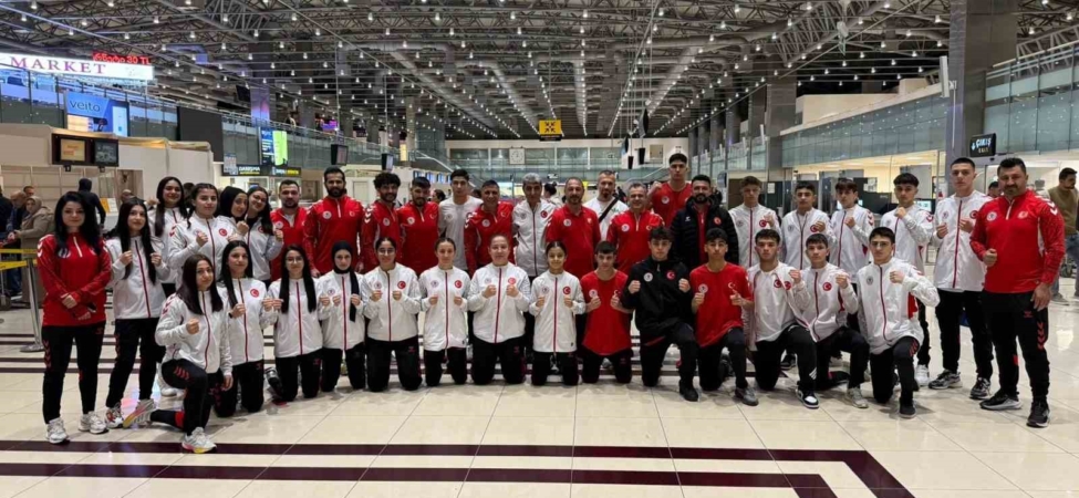 Türk boksörler şampiyonluk için Avrupa yolunda