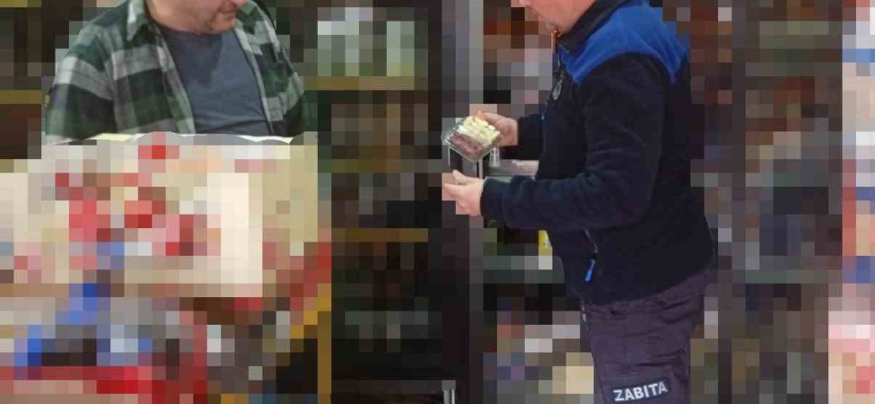 Pınarhisar’da zabıta ekiplerinden marketlere sıkı denetim