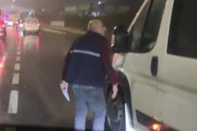 Arnavutköy’de trafikte bıçaklı gerginlik