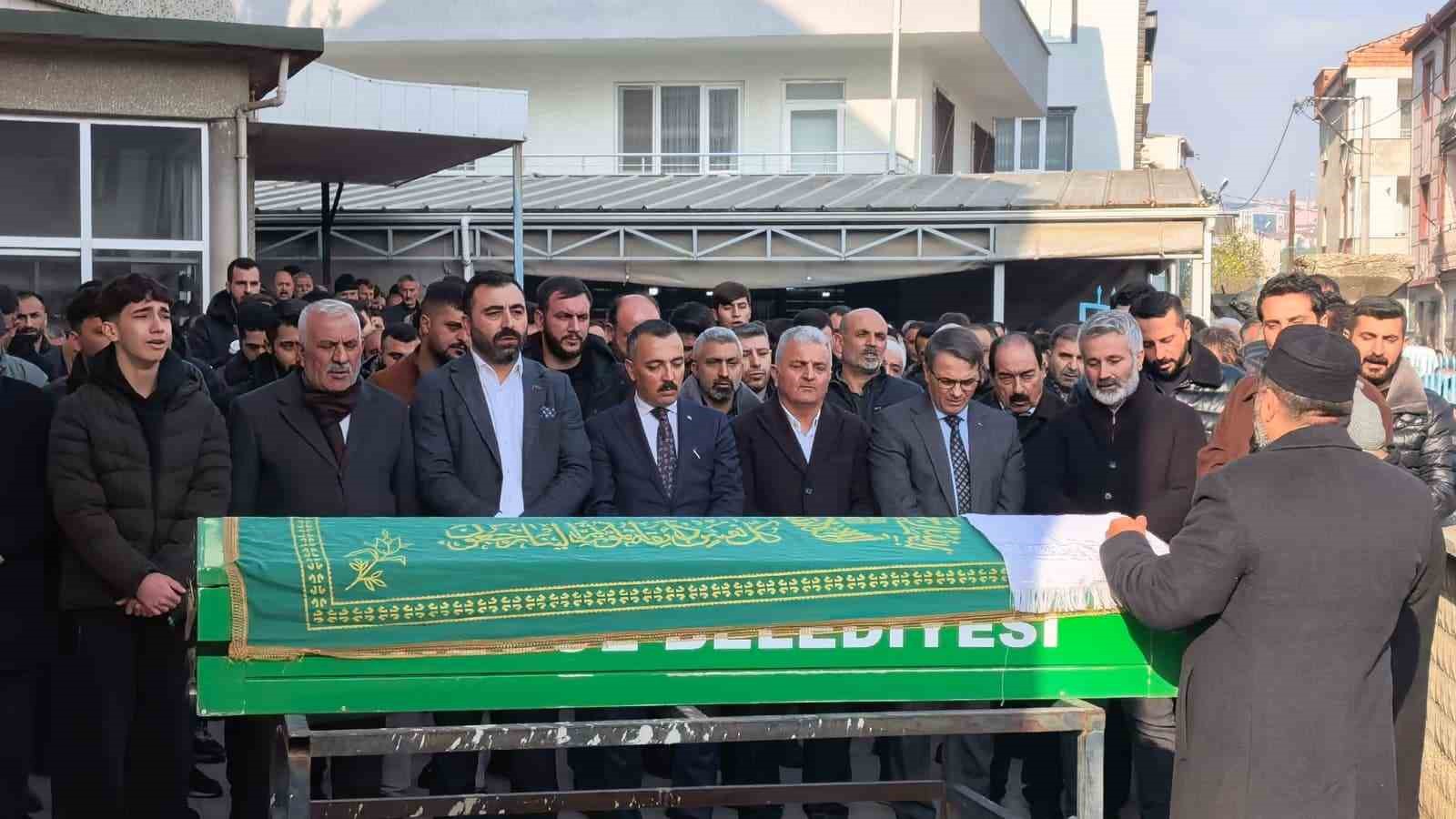 Zincirleme kazada hayatını kaybeden kişi, son yolculuğuna uğurlandı