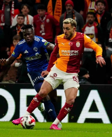 Trendyol Süper Lig: Galatasaray: 1 - Kasımpaşa: 0 (İlk yarı)