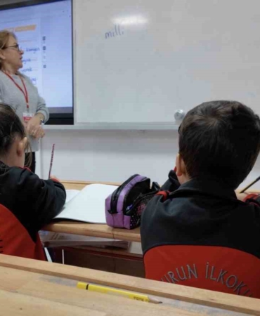 Çanakkale’de öğrenciler Yerli Malı Haftasında bilinçlendirildi