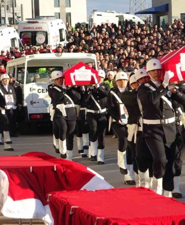 İçişleri Bakanı Ali Yerlikaya: "Kahraman polislerimiz milletimize pusu kuranların tuzaklarını başlarına yıktı"