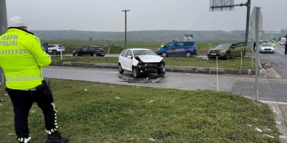 Edirne’de otomobiller çarpıştı: 7 yaralı
