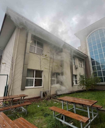 Kocaeli’de ilkokulda yangın paniği