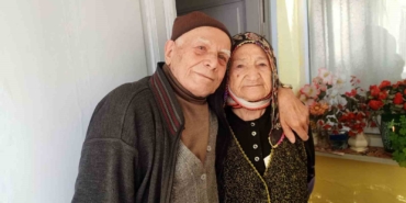 32 yıl sonra mavişinden gözyaşı dökerek ayrıldı