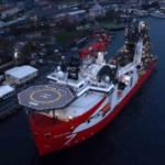 Sakarya gaz sahasında Faz 2 çalışmalarında denizaltına boru hattı kuracak Seven Vega havadan görüntülendi