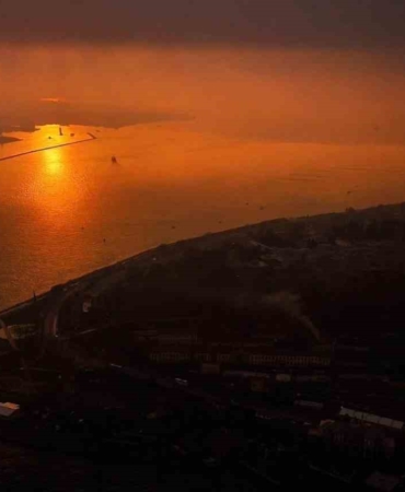 İstanbul’da Boğaz çevresine çöken pus ve etkili olan hava kirliliği dron ile görüntülendi