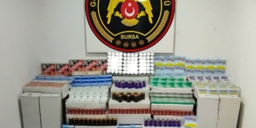 Bursa’da ruhsatsız ilaç operasyonu: Binlerce ürün ele geçirildi