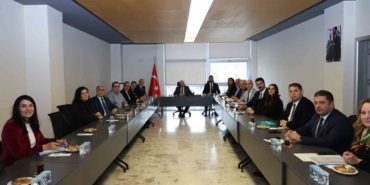 Başkan Şadi Özdemir sanayi bölgeleri temsilcileriyle bir araya geldi