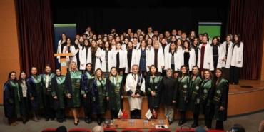 Geleceğin sağlıkçıları beyaz önlüklerini giydi