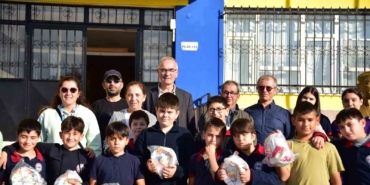 Büyükşehir’den okullara spor ekipmanı desteği