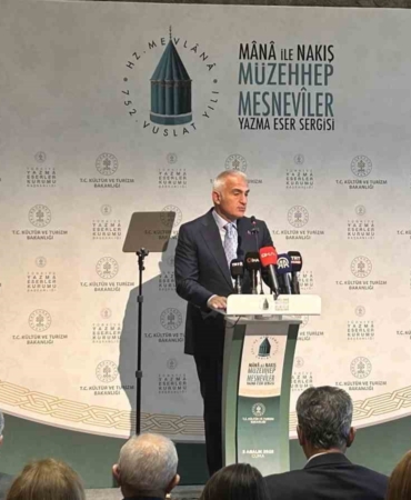 Mevlana’nın 7 asırlık Mesnevi mirası "Mana ve Nakış: Müzehhep Mesneviler Yazma Eser" sergisinde anlatıldı