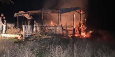 Bilecik’te benzinle mangal yakma girişimi bağ evini küle çevirdi