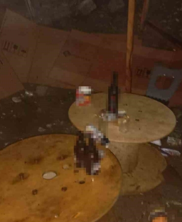 Alkoliklerin mesken tuttuğu baraka alev alev yandı