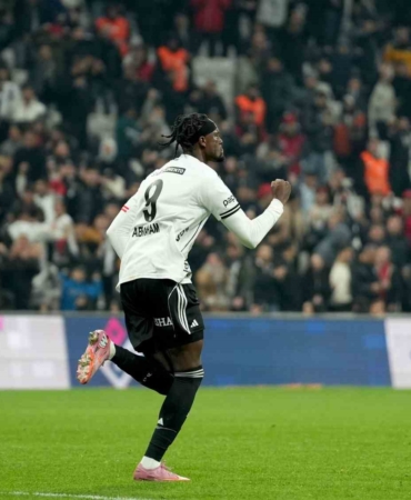 Abraham ligde 6. golünü attı