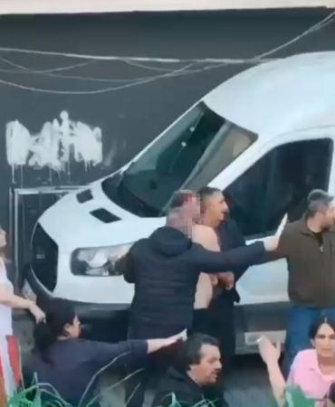 Esenyurt’ta park yeri kavgasında bıçaklar konuştu; o anlar kamerada