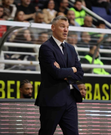 Basketbol Süper Ligi: Merkezefendi Basketbol: 64 - Fenerbahçe Beko: 87