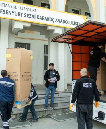 Esenyurt’ta öğrencilere ücretsiz içme suyu desteği