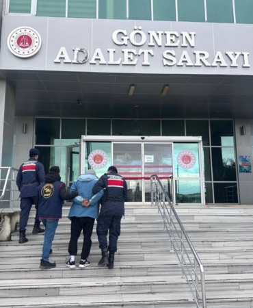 Balıkesir’de Jandarmadan firari hükümlüye suç üstü operasyon