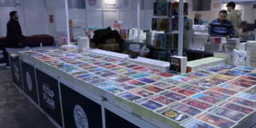 Arnavutköy’de 1. Kitap Fuarı kapılarını açtı, onlarca ünlü isim kitapseverlerle buluşacak