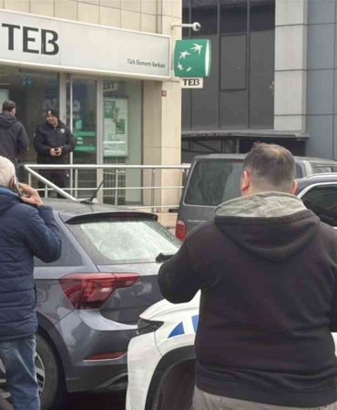 Başakşehir’de bankadan para çeken iş adamına soygun girişimi