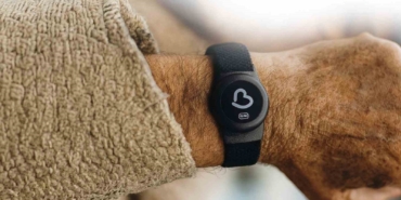 Büyükşehirden Alzheimer, Demans ve Otizm hastalarına "Akıllı Takip Cihazı Desteği"