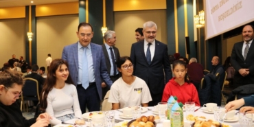 Yalova’da özel eğitim ailesi kahvaltıda buluştu