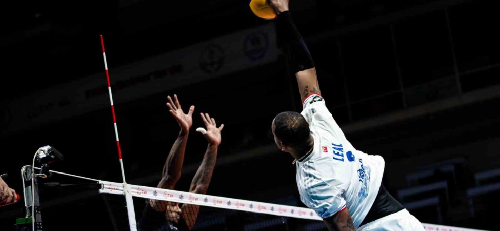Efeler Ligi: Halkbank: 3 - Gebze Belediyespor: 0