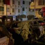 Eyüpsultan’da iki araç alevlere teslim oldu