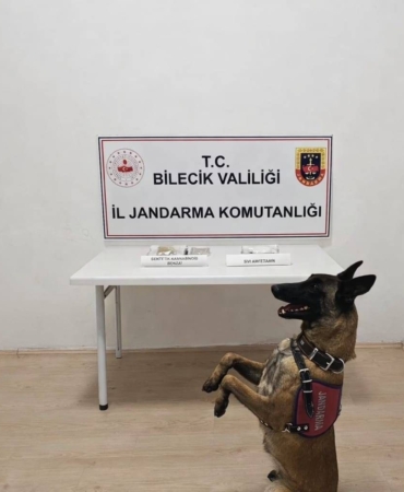 Bilecik’te şüpheli araç içinde uyuşturucu madde bulundu