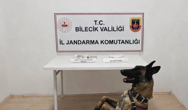 Bilecik’te şüpheli araç içinde uyuşturucu madde bulundu